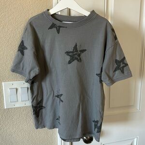 Zara Gray Short-Sleeved Tee with Stars Design Size 7